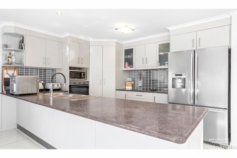 Property photo of 17 Reddy Drive Norman Gardens QLD 4701