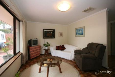 10 Seabird Pl, Craigie, WA 6025