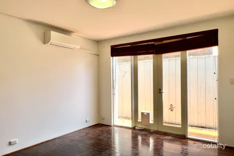 Property photo of 2/89 Ormond Road Elwood VIC 3184