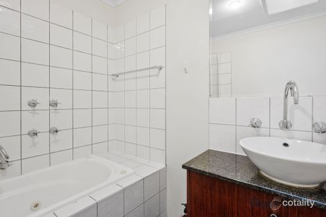 Property photo of 40 Village Way Maribyrnong VIC 3032
