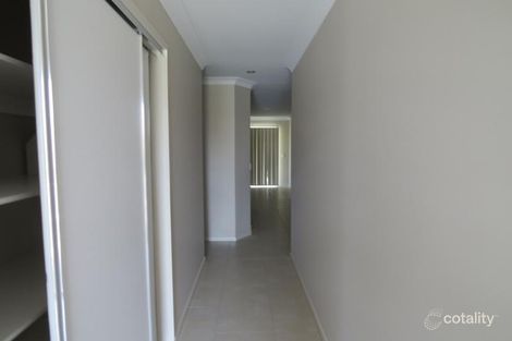 Property photo of 13 Johnstone Place Riverview QLD 4303