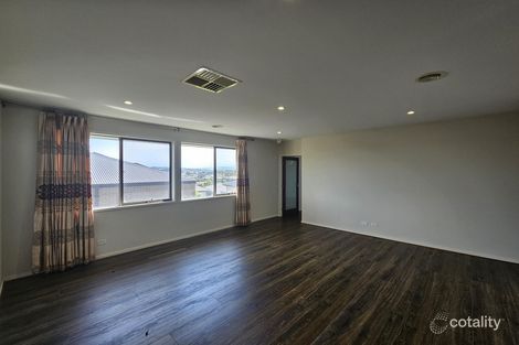 Property photo of 49 Riverside Drive Craigieburn VIC 3064