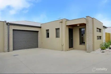 2/20 Senior Ct, Highton, VIC 3216