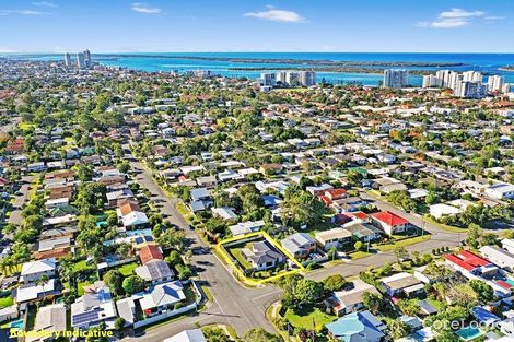 Property photo of 19 Heydon Avenue Labrador QLD 4215