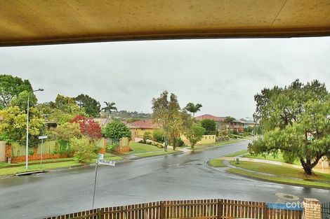 Property photo of 1 Redleaf Street Mansfield QLD 4122