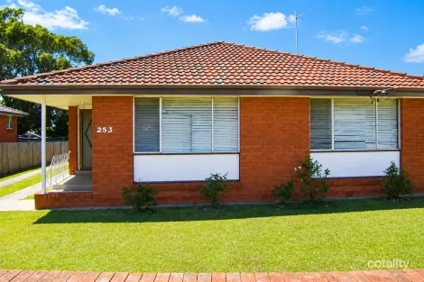 Property photo of 2/253 Shellharbour Road Barrack Heights NSW 2528
