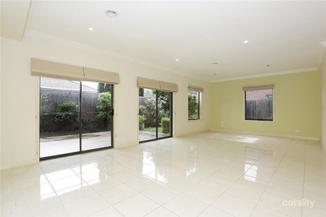 Property photo of 9 Leonie Close South Morang VIC 3752