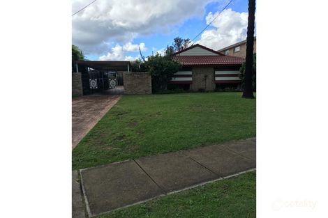 Property photo of 19 Fields Road Macquarie Fields NSW 2564