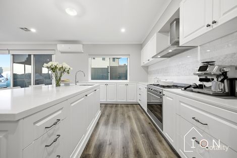 Property photo of 16 Caribbean Circuit Clyde VIC 3978