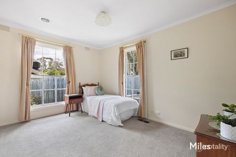Property photo of 10 Phillips Crescent Rosanna VIC 3084