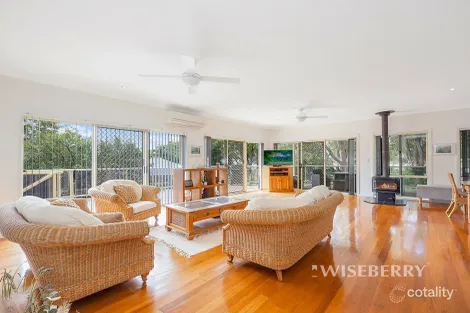Property photo of 6 Garema Road Gwandalan NSW 2259