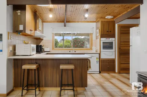 Property photo of 65 Cansick Street Rosedale VIC 3847