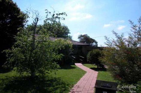 4 Sandra Ct, Somerville, VIC 3912