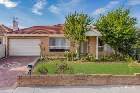 Property photo of 14 Ortolan Avenue Broadmeadows VIC 3047