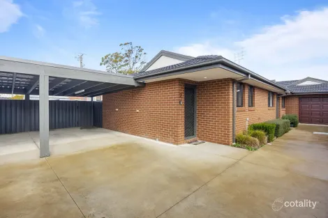 2/38 Beverin St, Sebastopol, VIC 3356