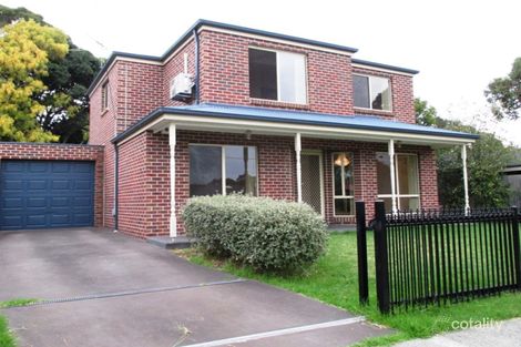 Property photo of 2 Applegum Crescent Ferntree Gully VIC 3156