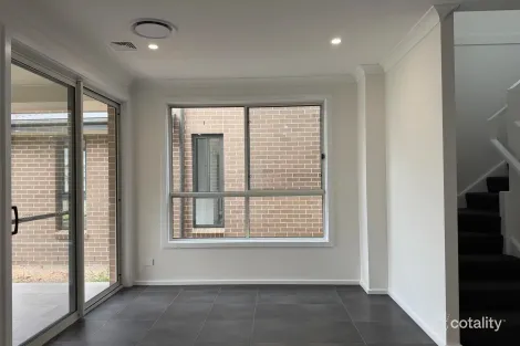 Property photo of 27 Thirteenth Avenue Austral NSW 2179