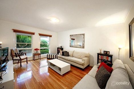 Property photo of 2/557 Centre Road Bentleigh VIC 3204