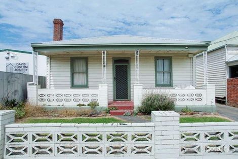 24 Roseneath St, North Geelong, VIC 3215