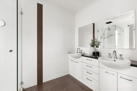 Property photo of 2/47 South Avenue Bentleigh VIC 3204