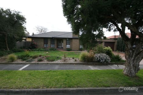 19 Stoneleigh Ave, Boronia, VIC 3155