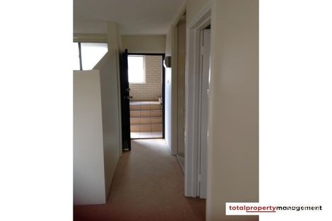 Property photo of 2/58 Bennelong Crescent Macquarie ACT 2614