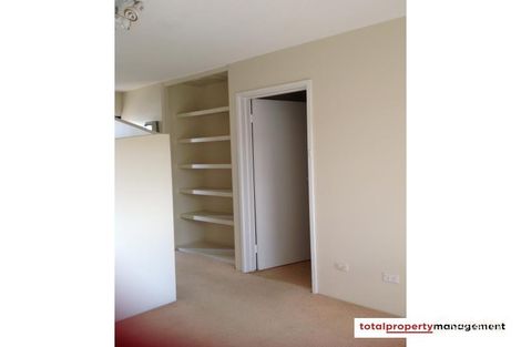 Property photo of 2/58 Bennelong Crescent Macquarie ACT 2614