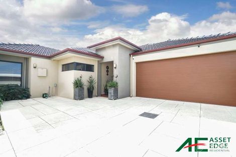 30 Moulden Ave, Yokine, WA 6060