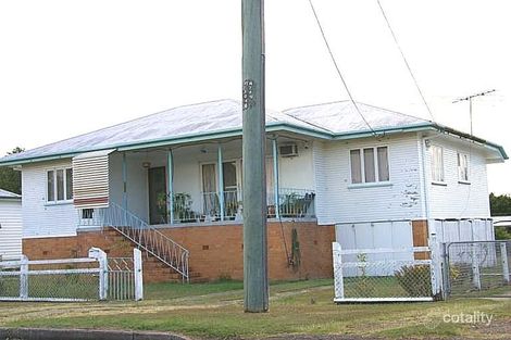 26 Blackwood St, East Ipswich, QLD 4305