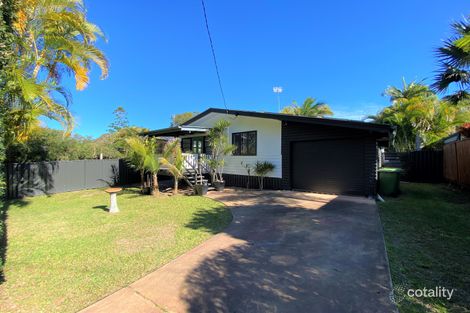 38 Pines Ave, Cooroibah, QLD 4565