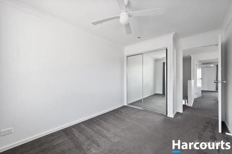 Property photo of 2/420 Sherrard Street Black Hill VIC 3350