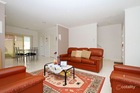 Property photo of 2/53 Saratoga Crescent Keilor Downs VIC 3038
