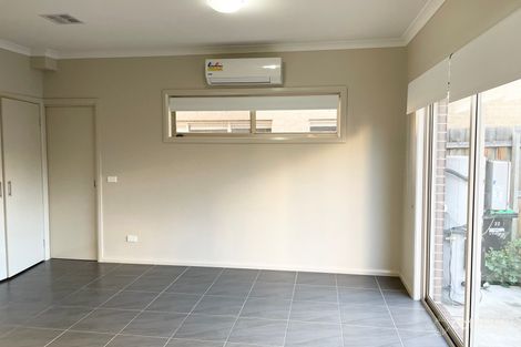 Property photo of 22 Millport Drive Burnside Heights VIC 3023