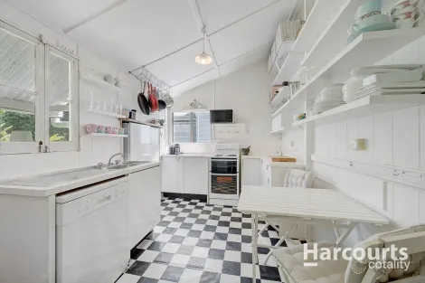 Property photo of 14 First Avenue Sandgate QLD 4017