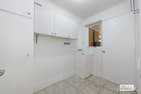 Property photo of 560 Mains Road Macgregor QLD 4109