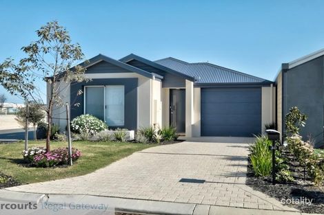 Property photo of 30 Bronzite Road Treeby WA 6164