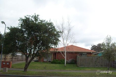 2/1 Garryowen Cres, Narre Warren, VIC 3805