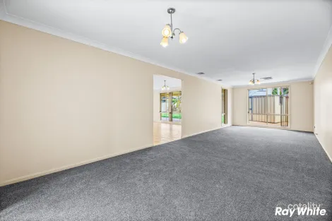 Property photo of 38 Tomko Grove Parklea NSW 2768