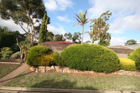 17 Iona Rd, Aberfoyle Park, SA 5159