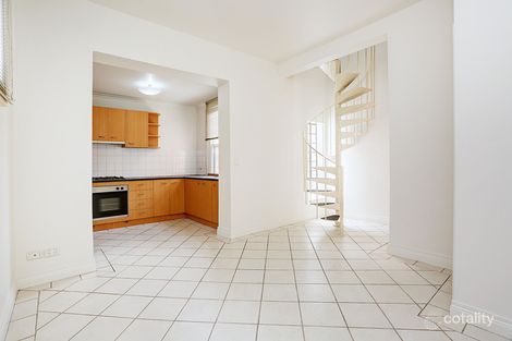 2/9 Layfield St, South Melbourne, VIC 3205