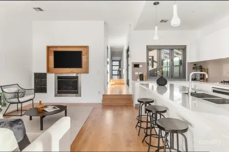Property photo of 92A Raglan Street Preston VIC 3072