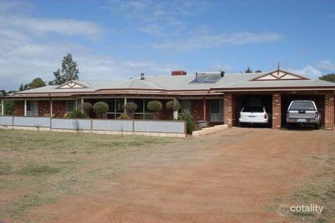 6 Dorset Dr, Deepdale, WA 6532