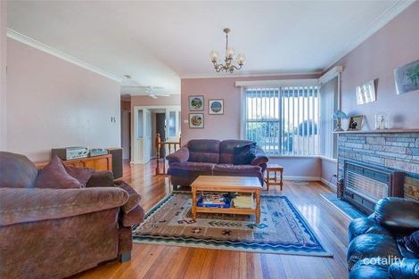 Property photo of 8 Bayside Grove Seaford VIC 3198