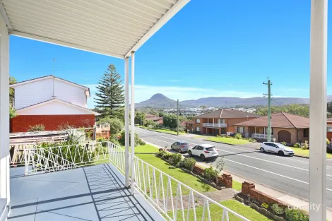 Property photo of 39 Gibsons Road Figtree NSW 2525