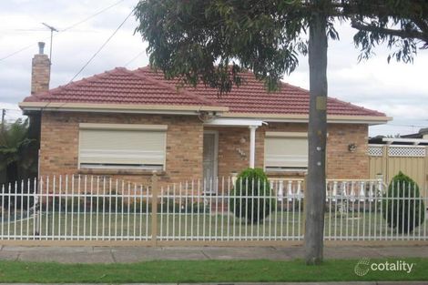 17 Halsbury St, Hadfield, VIC 3046