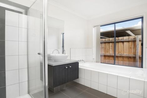 Property photo of 34 Fairhaven Boulevard Melton West VIC 3337