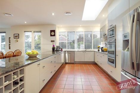 Property photo of 21-23 Fontaine Terrace Narre Warren North VIC 3804