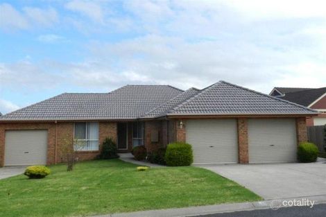 16 Bluff Ct, Eastwood, VIC 3875