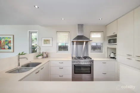 Property photo of 47 Franz Clayfield QLD 4011