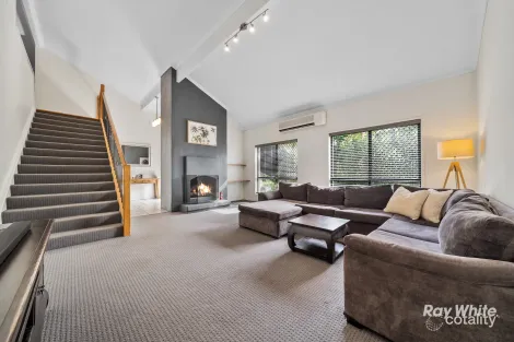 443 Springwood Rd, Daisy Hill, QLD 4127